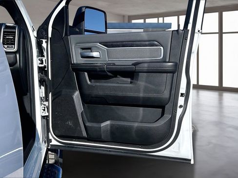 Used 2023 RAM 2500 Big Horn w/ Level 1 Equipment Group image 28