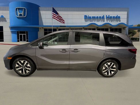 New 2026 Honda Odyssey EX-L image 2