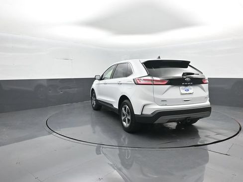 Certified 2024 Ford Edge SEL w/ Convenience Package AWD/4WD image 5