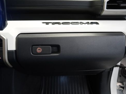 Used 2024 Toyota Tacoma TRD Off-Road w/ TRD Off Road Upgrade Package AWD/4WD image 35