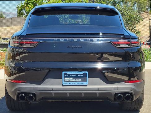 Certified 2023 Porsche Cayenne Coupe AWD/4WD image 6