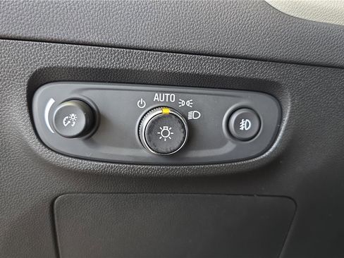 Used 2023 Buick Encore GX Preferred w/ Cold Weather Comfort Package image 22