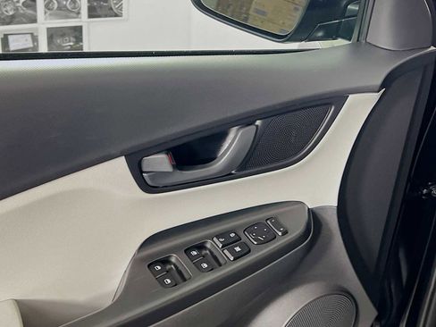 Certified 2023 Hyundai Kona SEL image 17