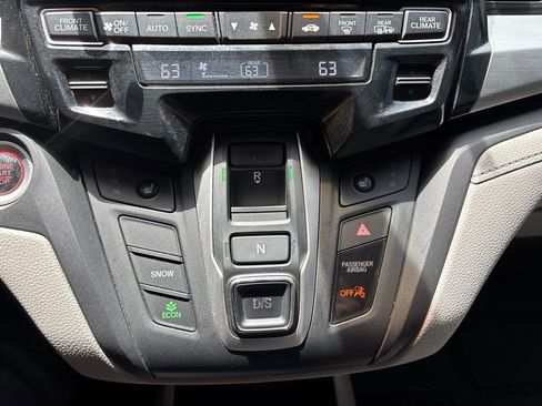 Used 2018 Honda Odyssey EX-L image 11