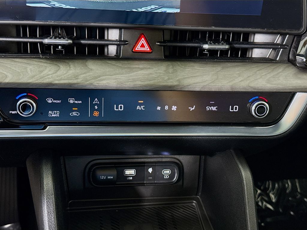 Certified 2024 Kia Sportage X-Line w/ X-Line Premium Package AWD/4WD image 10
