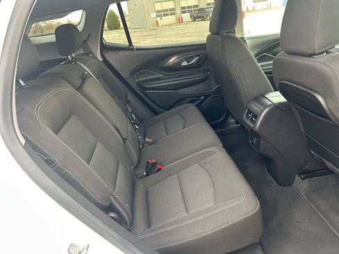 Used 2024 GMC Terrain SLE image 23