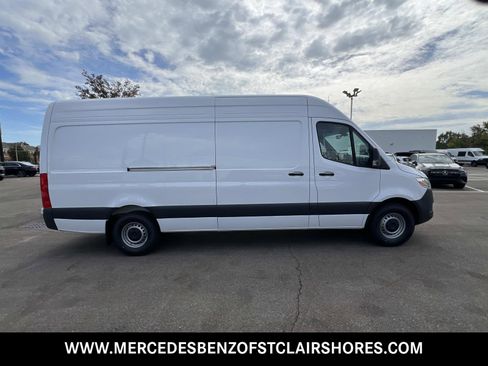 New 2025 Mercedes-Benz Sprinter 2500 image 7
