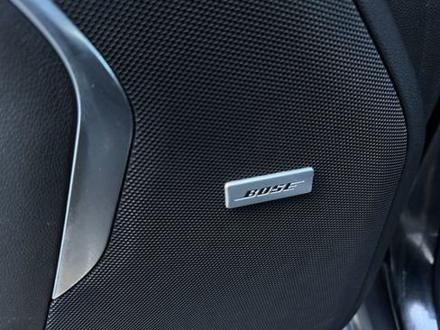 Used 2021 Chevrolet Suburban LT image 16