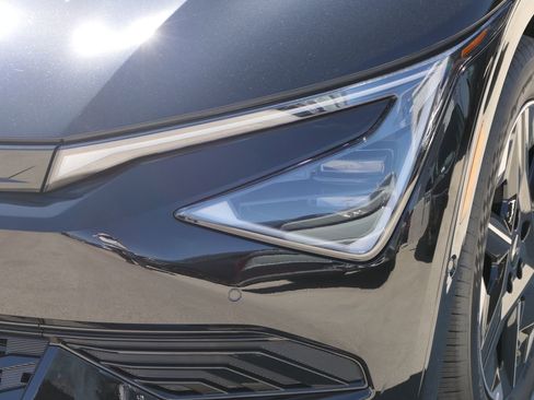 New 2025 Kia EV6 Wind image 9