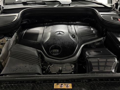 Used 2022 Mercedes-Benz GLS 450 4MATIC image 44