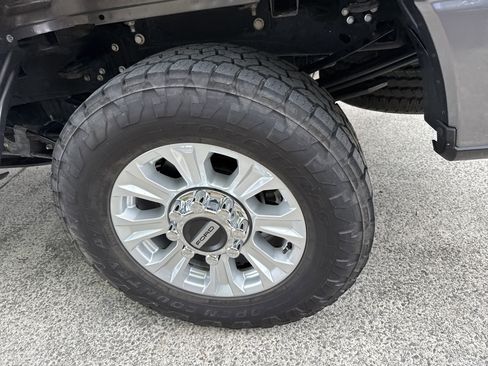 Used 2022 Ford F250 XLT AWD/4WD image 19