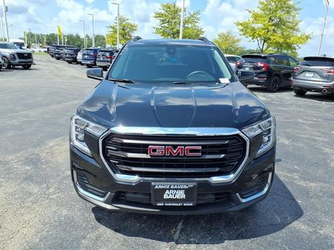 Used 2022 GMC Terrain SLE w/ Driver Convenience Package AWD/4WD image 12