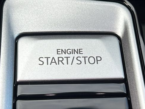 New 2026 Volkswagen Atlas SE image 17