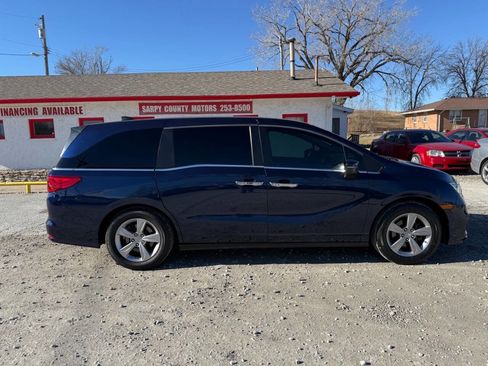Used 2018 Honda Odyssey EX-L image 2