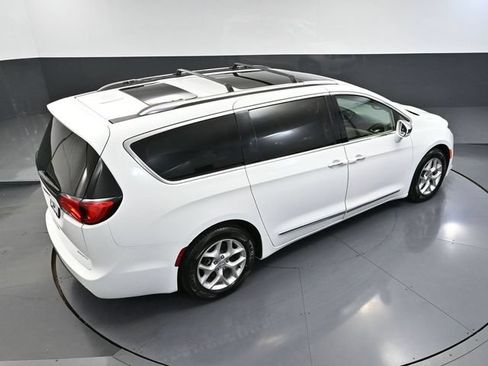 Used 2020 Chrysler Pacifica Limited FWD image 60