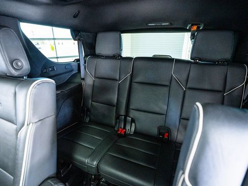 Used 2022 Cadillac Escalade Premium Luxury image 58