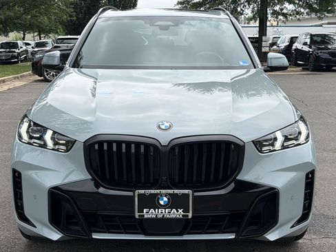 Certified 2024 BMW X5 xDrive40i w/ M Sport Package AWD/4WD image 5