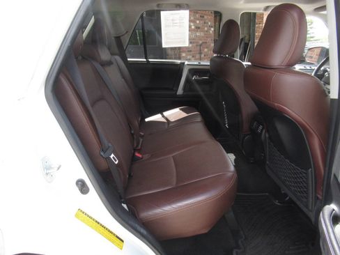 Used 2016 Toyota 4Runner Limited AWD/4WD image 8