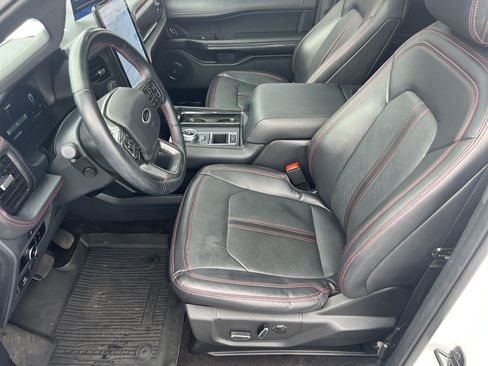 Used 2023 Ford Expedition Limited image 22