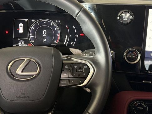 Certified 2025 Lexus NX 250 FWD w/ Towing Package (2000 Lbs) image 16