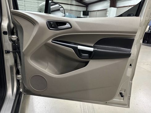 Used 2014 Ford Transit Connect Titanium image 16