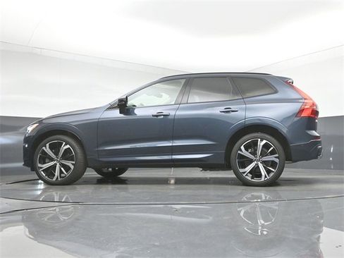 Used 2024 Volvo XC60 B5 Ultimate w/ Protection Package Premier image 41