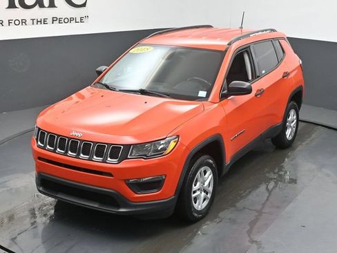 Used 2018 Jeep Compass Sport w/ Cold Weather Group AWD/4WD image 45