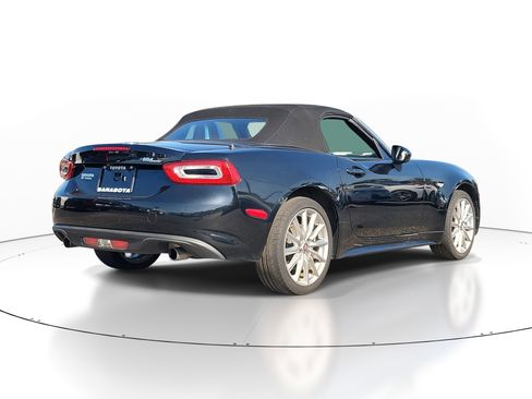 Used 2017 FIAT 124 Spider Lusso image 6
