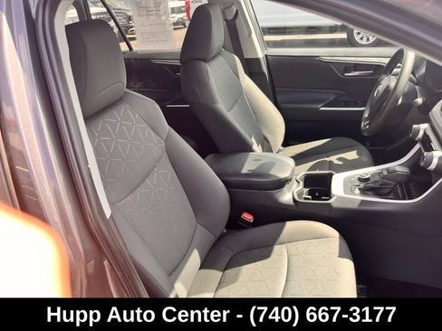 Used 2024 Toyota RAV4 XLE w/ Convenience Package AWD/4WD image 8