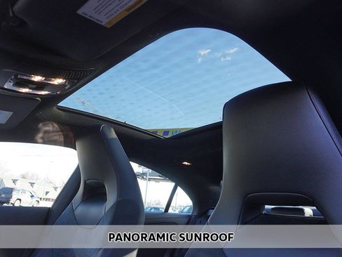 Used 2023 Mercedes-Benz CLA 250 4MATIC image 3