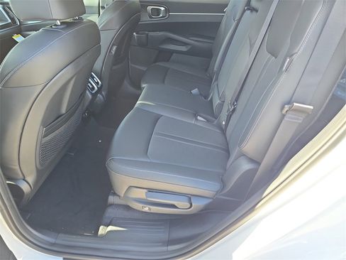 New 2026 Kia Sorento S image 16
