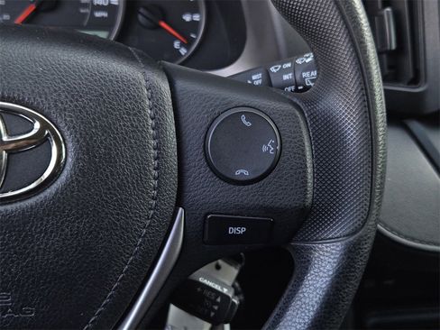 Used 2016 Toyota RAV4 LE image 20