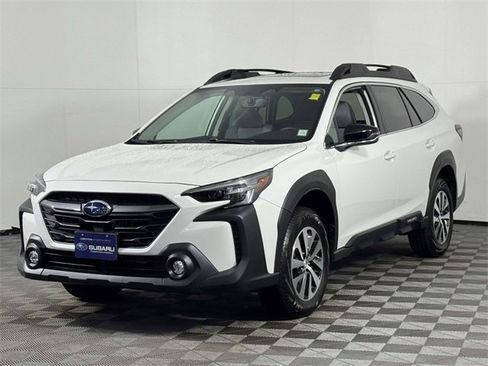 Certified 2025 Subaru Outback Premium image 7