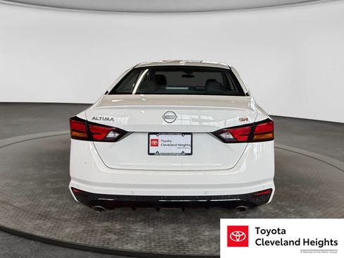 Used 2024 Nissan Altima 2.5 SR FWD image 6
