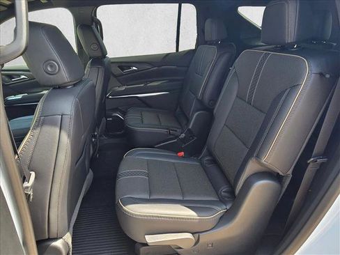 New 2026 Chevrolet Traverse High Country w/ LPO, Floor Liner Package FWD image 16