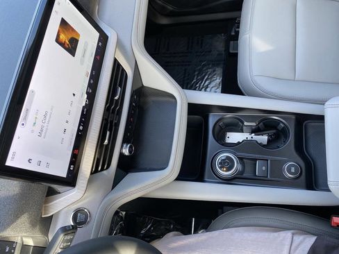 New 2026 Ford Explorer Active w/ Active Comfort Package image 25