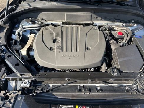 Certified 2023 Volvo XC60 B5 Plus w/ Protection Package Premier image 33