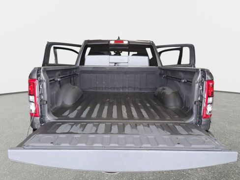 Used 2020 RAM 1500 Big Horn image 13