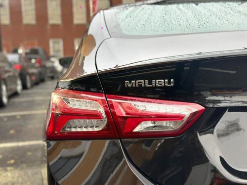 Used 2022 Chevrolet Malibu LT image 7