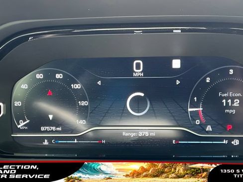 Used 2022 GMC Yukon Denali RWD image 32