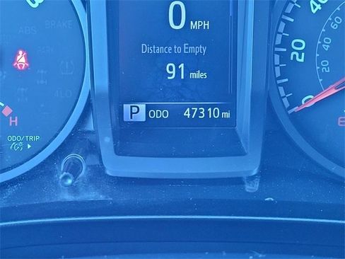 Used 2020 Toyota Tacoma SR image 25