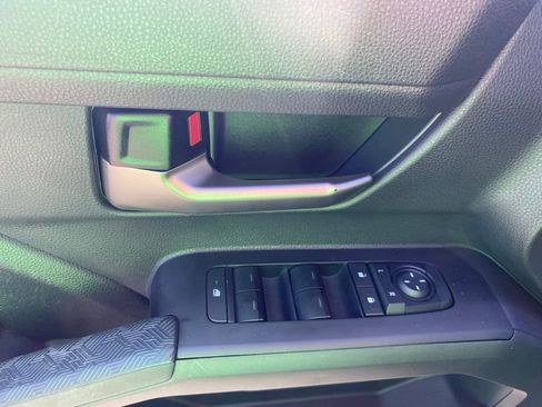 Used 2024 Toyota Tacoma TRD Off-Road image 22