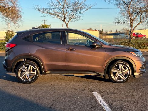 Used 2021 Honda HR-V EX image 3