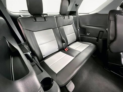 Used 2023 Ford Explorer XLT w/ Equipment Group 202A image 28