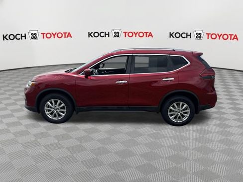 Used 2018 Nissan Rogue SV AWD/4WD image 4