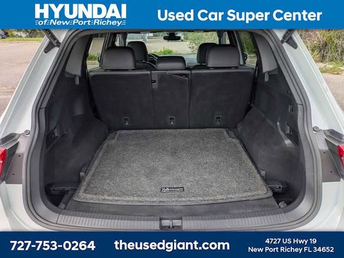 Used 2023 Volkswagen Tiguan SEL R-Line AWD/4WD image 12
