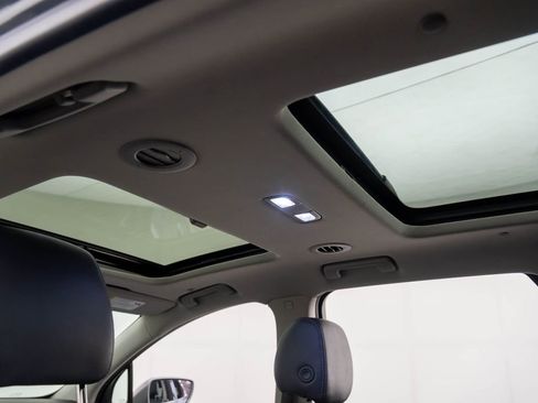 Used 2019 Buick Enclave Essence w/ LPO, Sport Appearance Package image 16