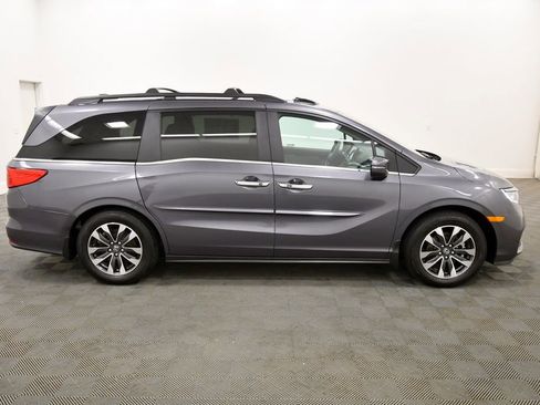Certified 2024 Honda Odyssey EX-L image 9