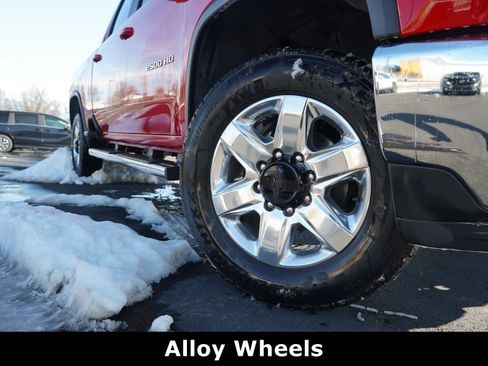 Used 2020 Chevrolet Silverado 2500 LT w/ Convenience Package image 11