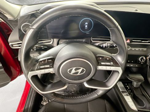 Used 2023 Hyundai Elantra SEL w/ Convenience Package FWD image 11